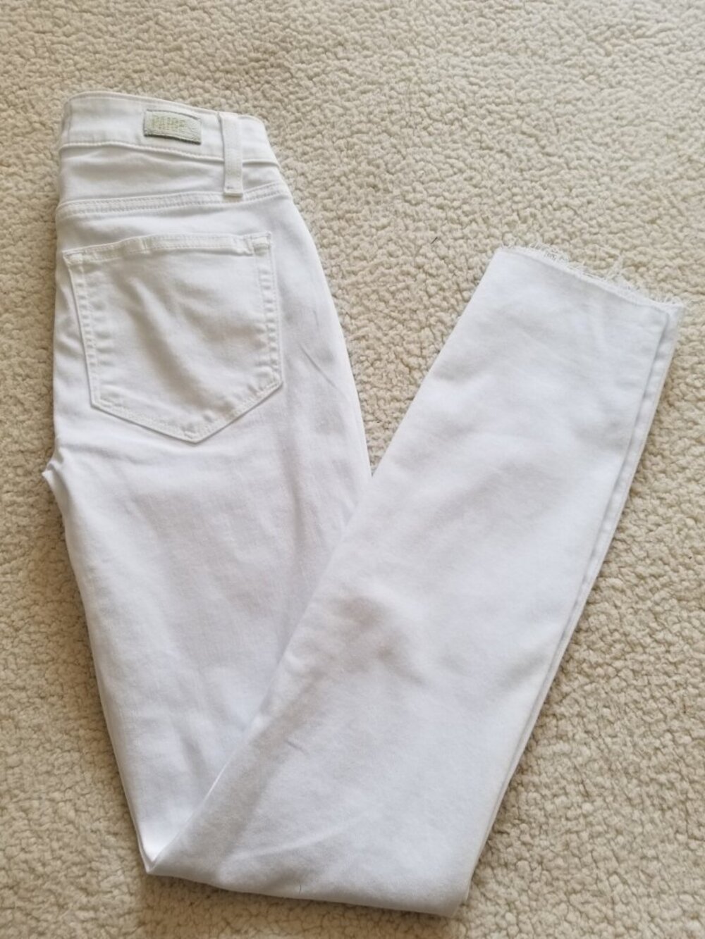 Paige Low Rise Verdugo Crop w/Raw Hem Stretch Jeans  Artica White Size 24